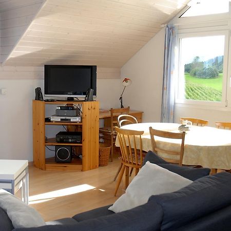 Appartment Aux Lilas Les Geneveys-sur-Coffrane Exterior foto