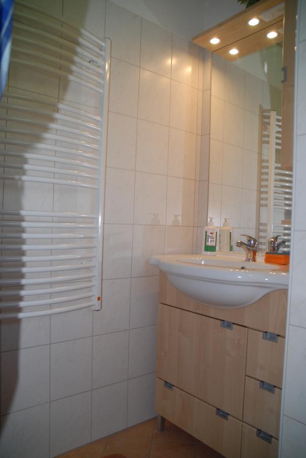 Appartment Aux Lilas Les Geneveys-sur-Coffrane Exterior foto