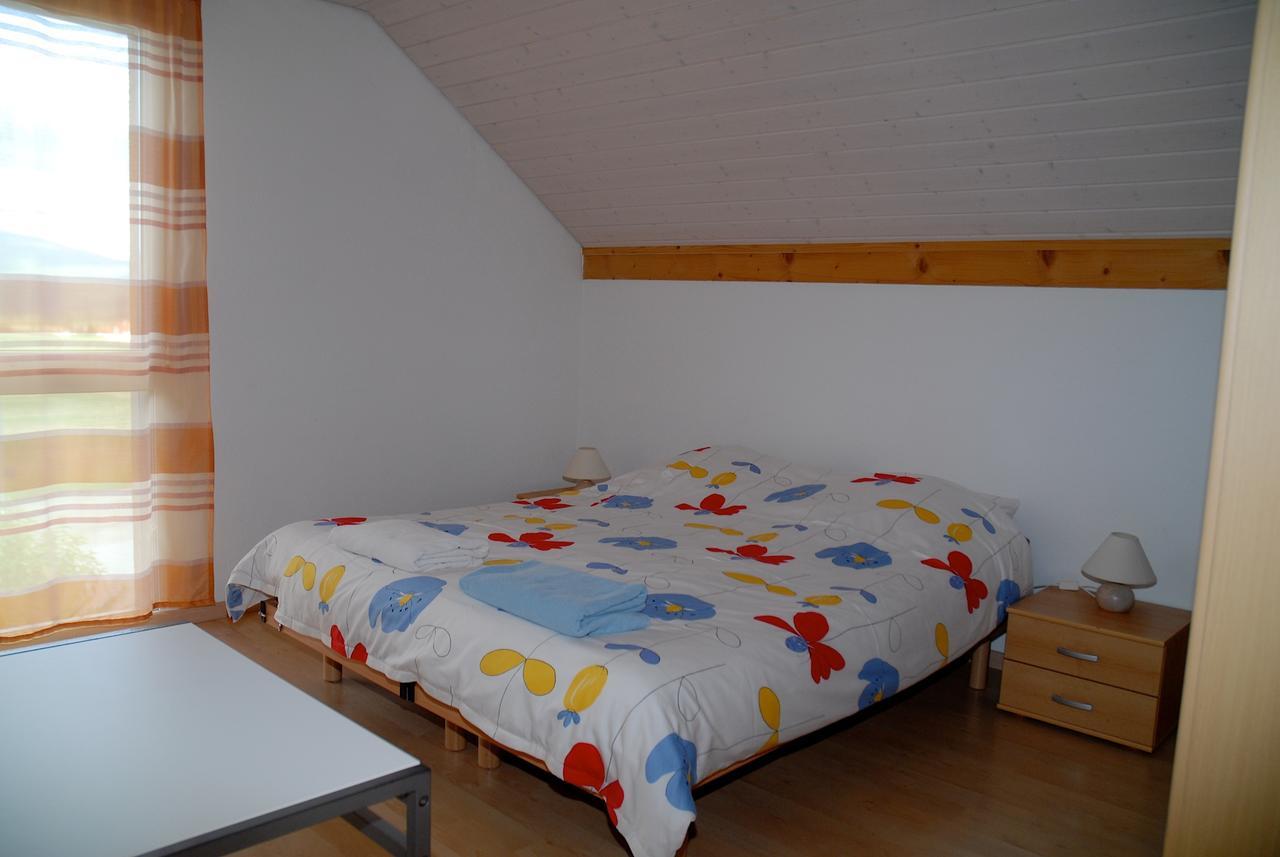 Appartment Aux Lilas Les Geneveys-sur-Coffrane Exterior foto