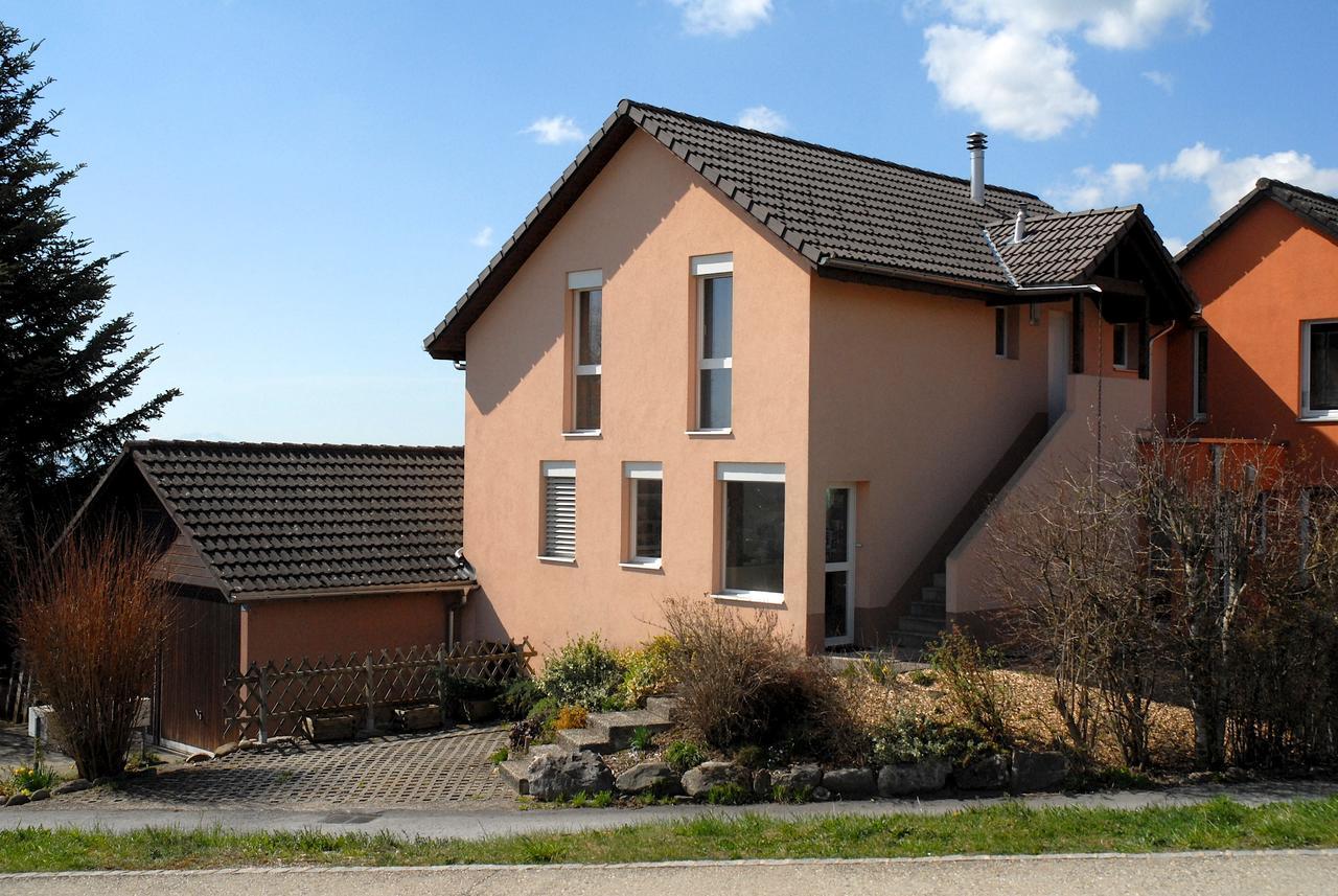 Appartment Aux Lilas Les Geneveys-sur-Coffrane Exterior foto